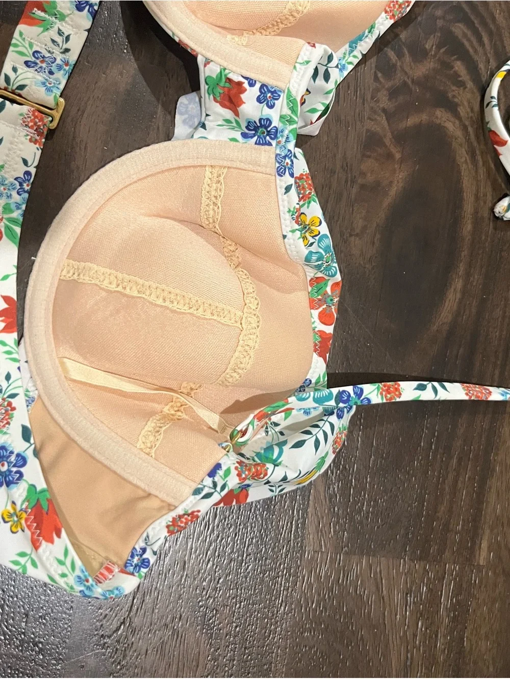 J Crew x Liberty of London White Floral Bikini Top Ruffles Underwire 34A 34 A